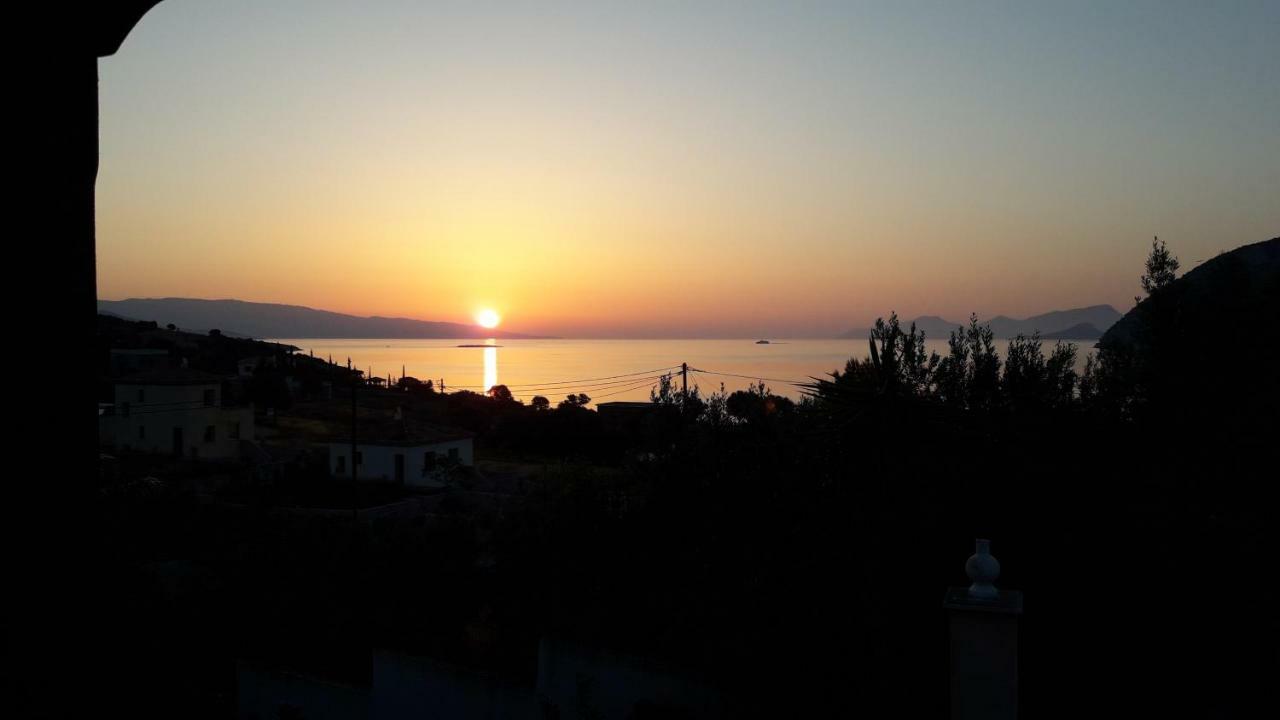 Βlueview Villa Ermioni Exteriör bild